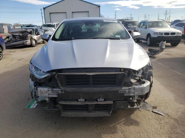 3FA6P0HD2KR255562 - 2019 FORD FUSION SE SILVER photo 5