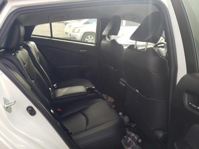 JTDKARFP4J3088257 - 2018 TOYOTA PRIUS PRIM Weiß Foto 10