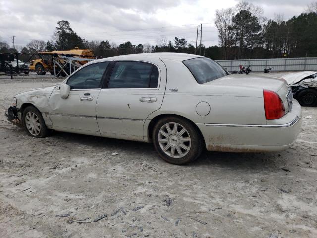 1LNHM82V67Y629414 - 2007 LINCOLN TOWN CAR S BEIGE photo 2