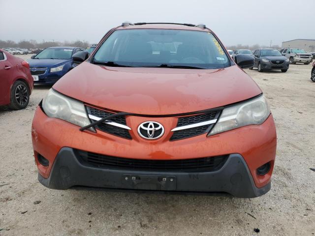 JTMZFREV4FD053669 - 2015 TOYOTA RAV4 LE ORANGE photo 5