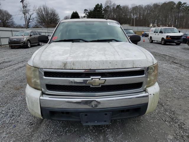 2GCEC19C971712327 - 2007 CHEVROLET SILVERADO C1500 WHITE photo 5