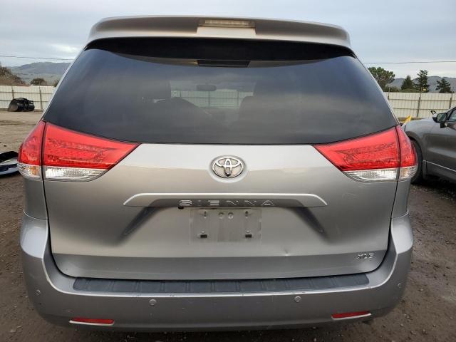 5TDYK3DC3CS220852 - 2012 TOYOTA SIENNA XLE SILVER photo 6