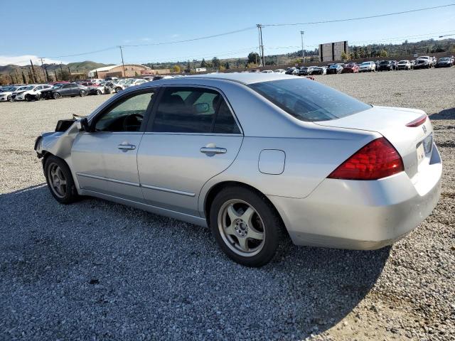 1HGCM56797A175405 - 2007 HONDA ACCORD EX SILVER photo 2