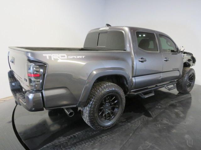 5TFAZ5CNXMX111697 - 2021 TOYOTA TACOMA DOUBLE CAB GRAY photo 4