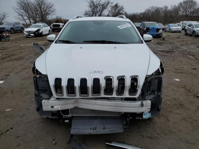 1C4PJMCB5JD550062 - 2018 JEEP CHEROKEE LATITUDE WHITE photo 5