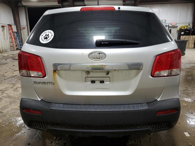 5XYKTCA66CG270191 - 2012 KIA SORENTO BASE SILVER photo 6