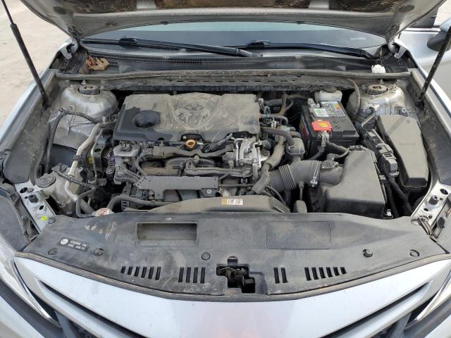 4T1G11AK0LU988343 - 2020 TOYOTA CAMRY SE SILVER photo 11