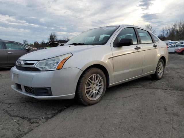 1FAHP3FN6BW151109 - 2011 FORD FOCUS SE SILVER photo 1