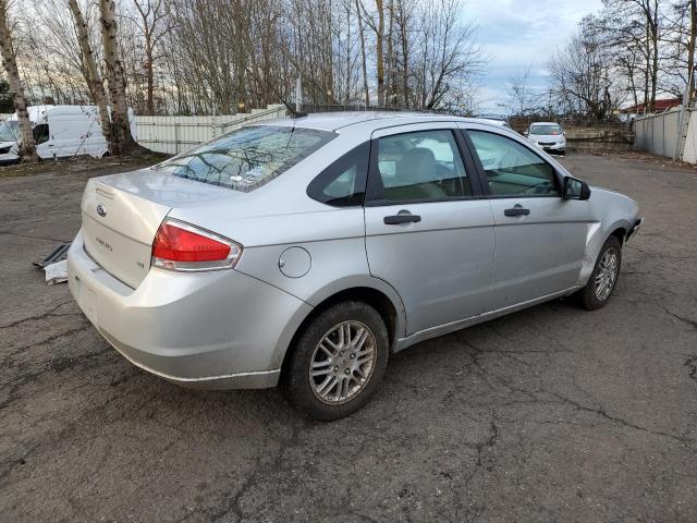 1FAHP3FN6BW151109 - 2011 FORD FOCUS SE SILVER photo 3