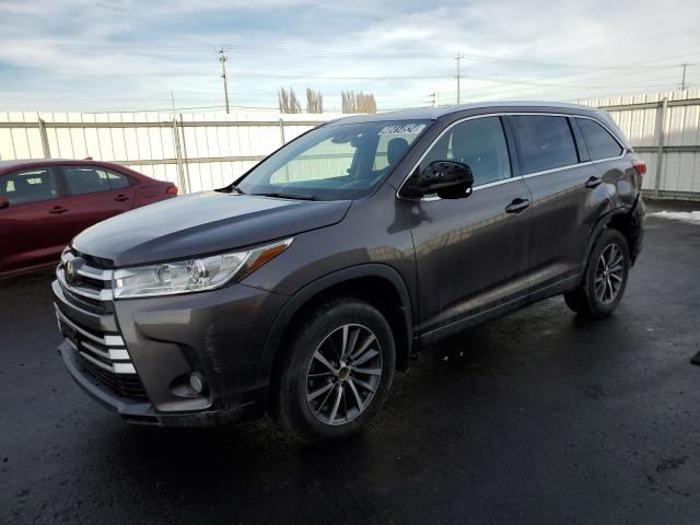 2019 TOYOTA HIGHLANDER SE, 