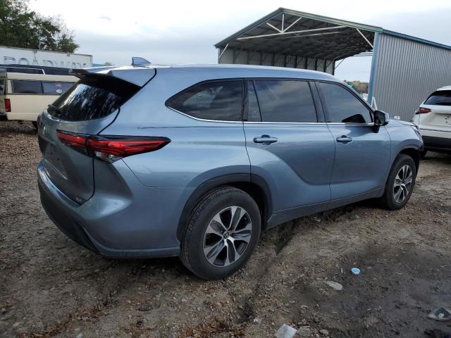 5TDGZRAH9MS035457 - 2021 TOYOTA HIGHLANDER XLE BLUE photo 3