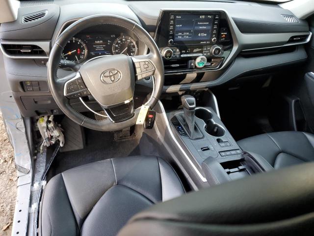 5TDGZRAH9MS035457 - 2021 TOYOTA HIGHLANDER XLE BLUE photo 8