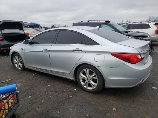 5NPEC4AC2BH279986 - 2011 HYUNDAI SONATA SE SILVER photo 2