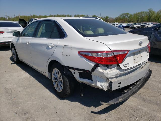 4T4BF1FK6FR446906 - 2015 TOYOTA CAMRY LE WHITE photo 3