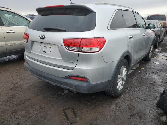 5XYPGDA56HG225623 - 2017 KIA SORENTO LX SILVER photo 3