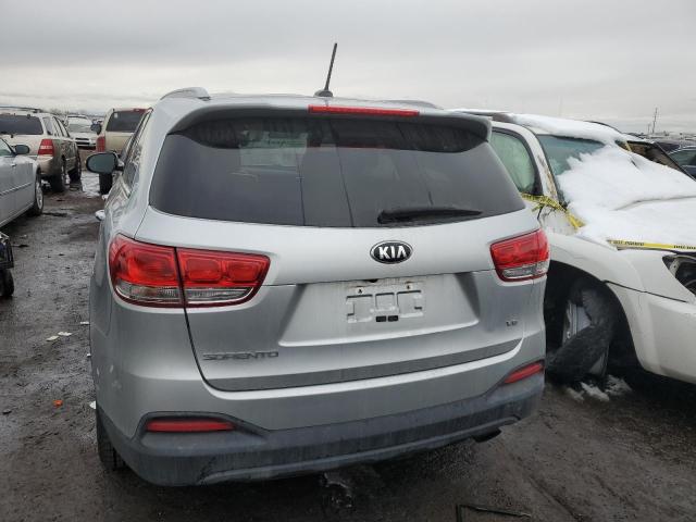 5XYPGDA56HG225623 - 2017 KIA SORENTO LX SILVER photo 6