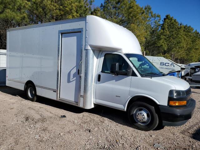 1HA3GTC78MN009262 - 2021 CHEVROLET EXPRESS G3 WHITE photo 4