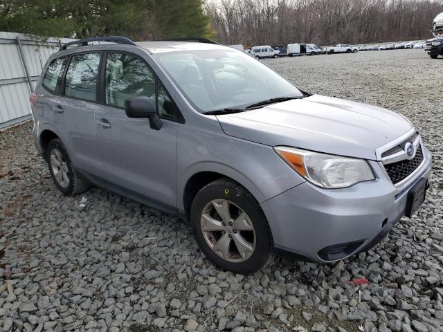 JF2SJABC7FH423642 - 2015 SUBARU FORESTER 2.5I SILVER photo 4