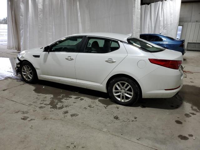 5XXGM4A77CG024529 - 2012 KIA OPTIMA LX WHITE photo 2