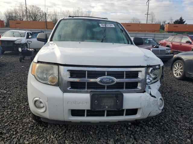 1FMCU93138KD05417 - 2008 FORD ESCAPE XLT WHITE photo 5