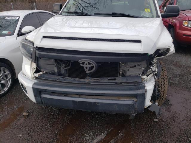 5TFUY5F18EX323752 - 2014 TOYOTA TUNDRA DOUBLE CAB SR/SR5 WHITE photo 12
