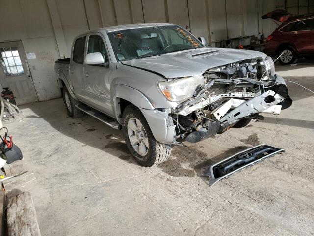 3TMLU4EN3DM116938 - 2013 TOYOTA TACOMA DOUBLE CAB SILVER photo 4