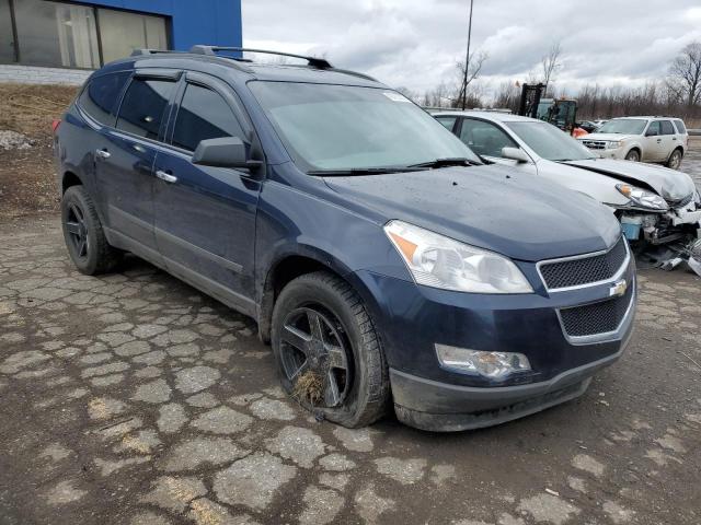 1GNLREED9AJ242123 - 2010 CHEVROLET TRAVERSE LS BLUE photo 4