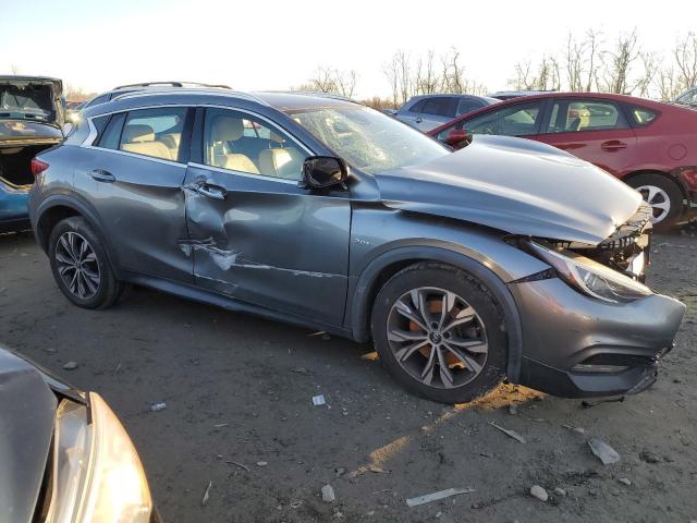 SJKCH5CRXHA017226 - 2017 INFINITI QX30 BASE GRAY photo 4