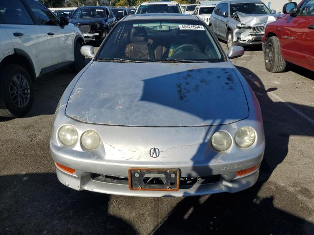 JH4DC4466YS011145 - 2000 ACURA INTEGRA GS GRAY photo 5