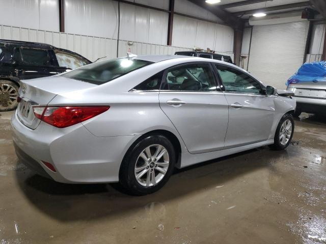 5NPEB4AC5EH860762 - 2014 HYUNDAI SONATA GLS SILVER photo 3