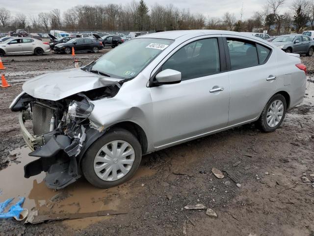 3N1CN7AP6KL824256 - 2019 NISSAN VERSA S SILVER photo 1