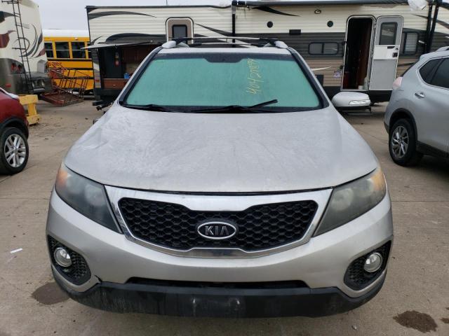 5XYKTDA68DG316241 - 2013 KIA SORENTO LX SILVER photo 5