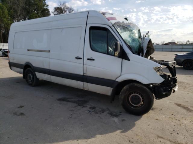 WD3PE8DC9E5892403 - 2014 MERCEDES-BENZ SPRINTER 2500 WHITE photo 4