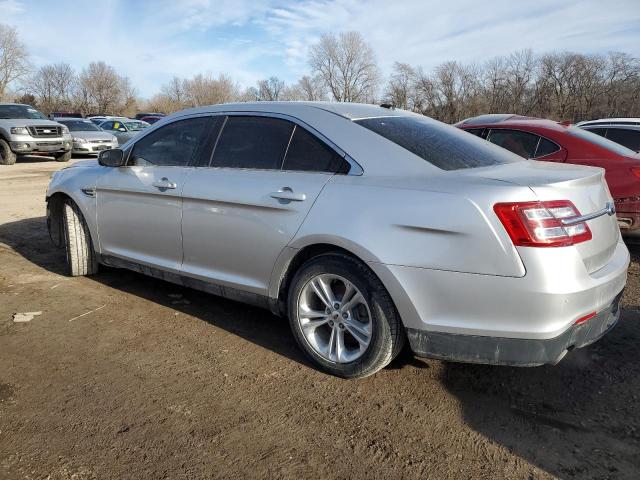 1FAHP2E84DG160295 - 2013 FORD TAURUS SEL RED photo 2