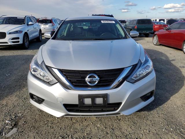 1N4AL3AP8JC195845 - 2018 NISSAN ALTIMA 2.5 SILVER photo 5