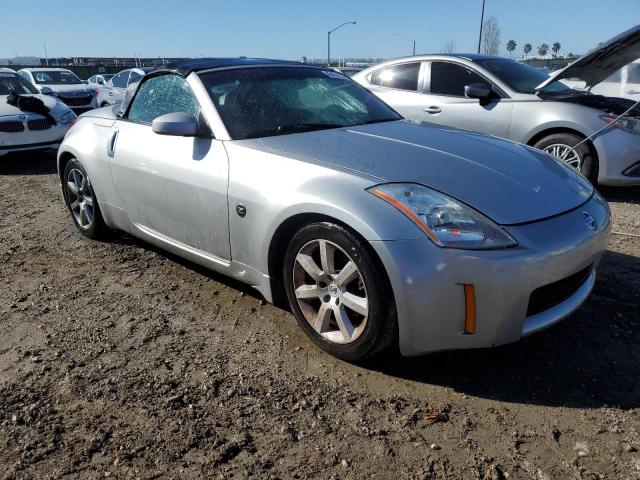 JN1AZ36DX5M700195 - 2005 NISSAN 350Z ROADSTER SILVER photo 4