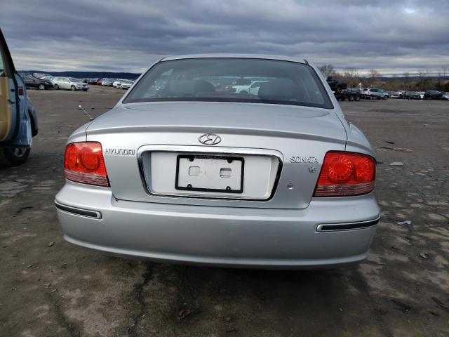 KMHWF35H74A036529 - 2004 HYUNDAI SONATA GLS SILVER photo 6