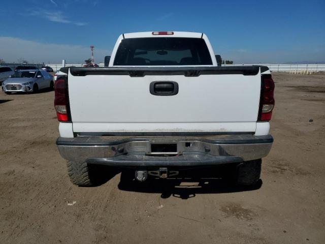 1GCGK23U74F194399 - 2004 CHEVROLET SILVERADO K2500 WHITE photo 6