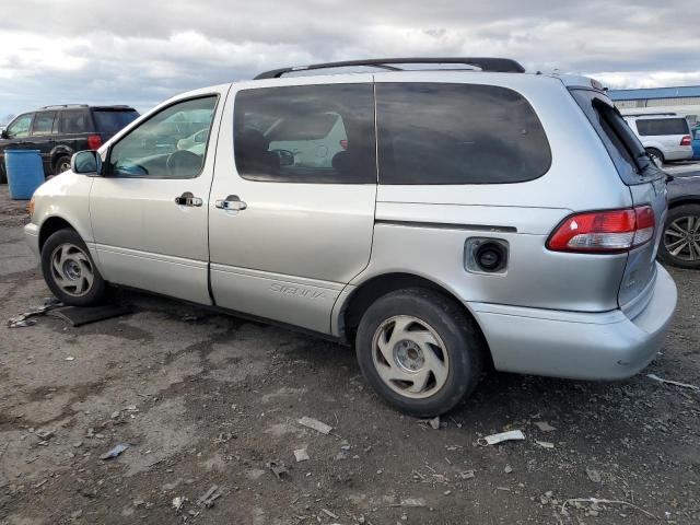 4T3ZF13C72U475869 - 2002 TOYOTA SIENNA LE SILVER photo 2