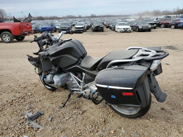 WB10J6305L6D38765 - 2020 BMW R 1250 RT BLACK photo 3