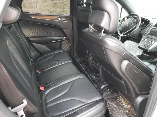 5LMCJ3D91JUL15154 - 2018 LINCOLN MKC RESERVE WHITE photo 11
