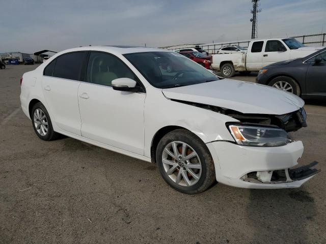 3VWDP7AJ5DM388436 - 2013 VOLKSWAGEN JETTA SE WHITE photo 4