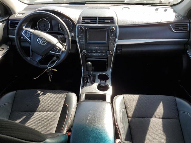 4T1BF1FK5GU552825 - 2016 TOYOTA CAMRY SE LE 银色 照片 8