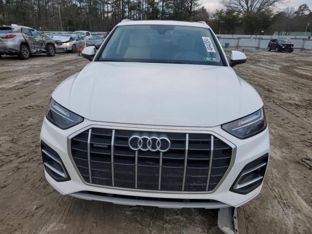 WA1AAAFYXM2137598 - 2021 AUDI Q5 PREMIUM WHITE photo 5