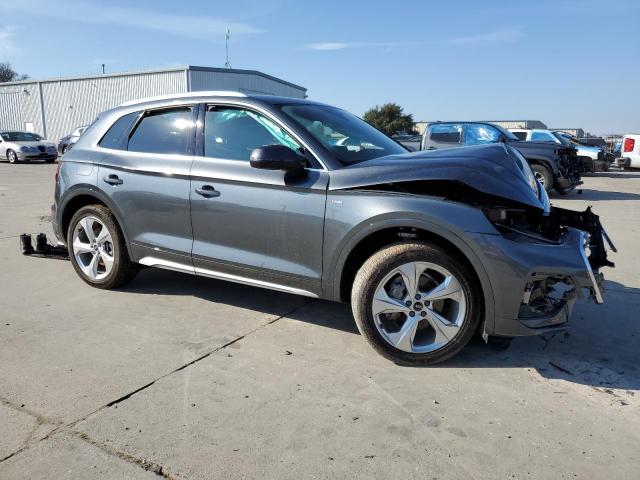 WA1EAAFY4N2132240 - 2022 AUDI Q5 PREMIUM PLUS 45 GRAY photo 4