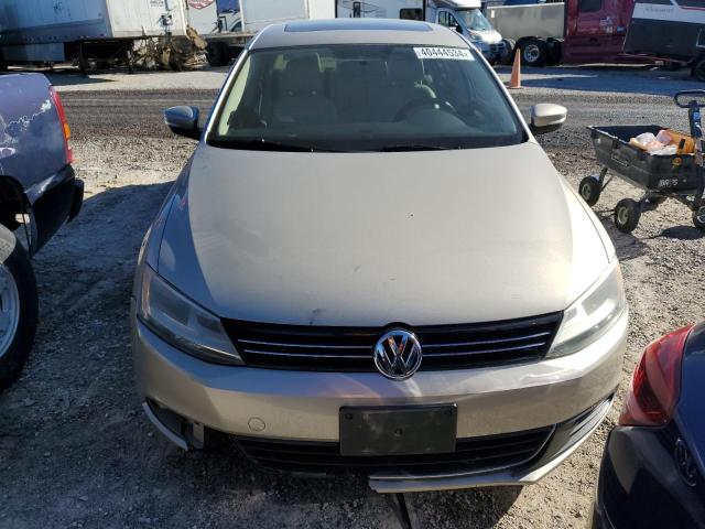 3VWLL7AJ2EM211500 - 2014 VOLKSWAGEN JETTA TDI BEIGE photo 5