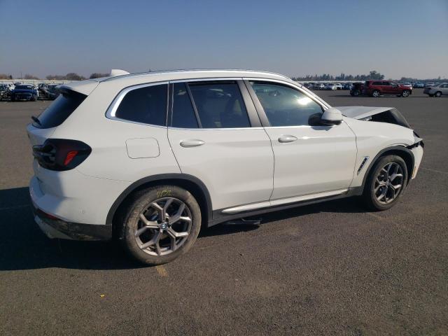 5UX53DP06P9P51702 - 2023 BMW X3 XDRIVE30I WHITE photo 3