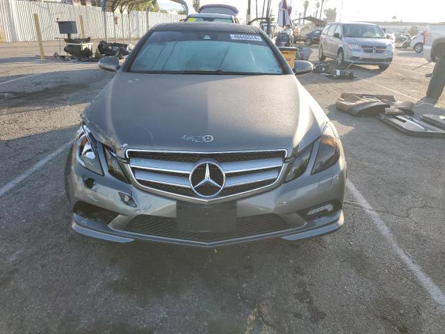 WDDKJ7CB7AF004823 - 2010 MERCEDES-BENZ E 550 GRAY photo 5