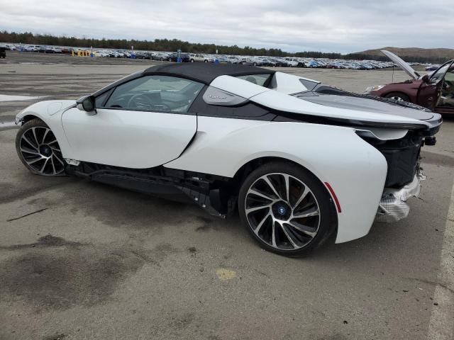 WBY2Z6C51KVG98151 - 2019 BMW I8 WHITE photo 2