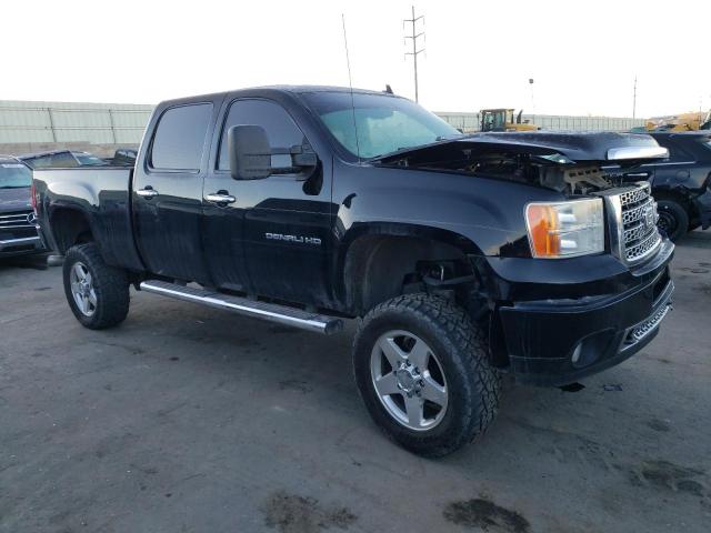 1GT125E80EF125417 - 2014 GMC SIERRA K2500 DENALI BLACK photo 4